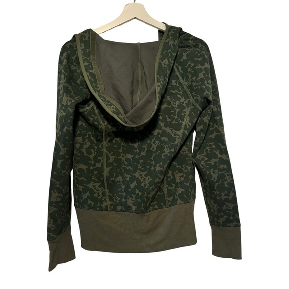 Cabi marathon jacket army green camouflage 6030 XS full zip hoodie - Picture 7 of 8